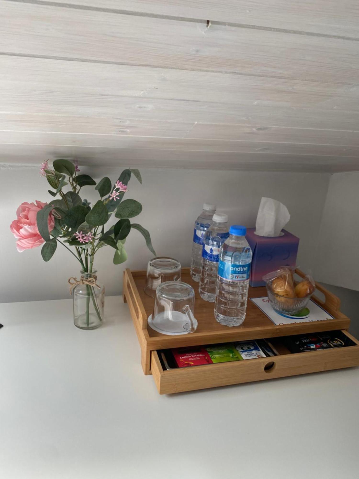 B&B Insolite Entre Lyon Et Aeroport Pusignan Exteriör bild