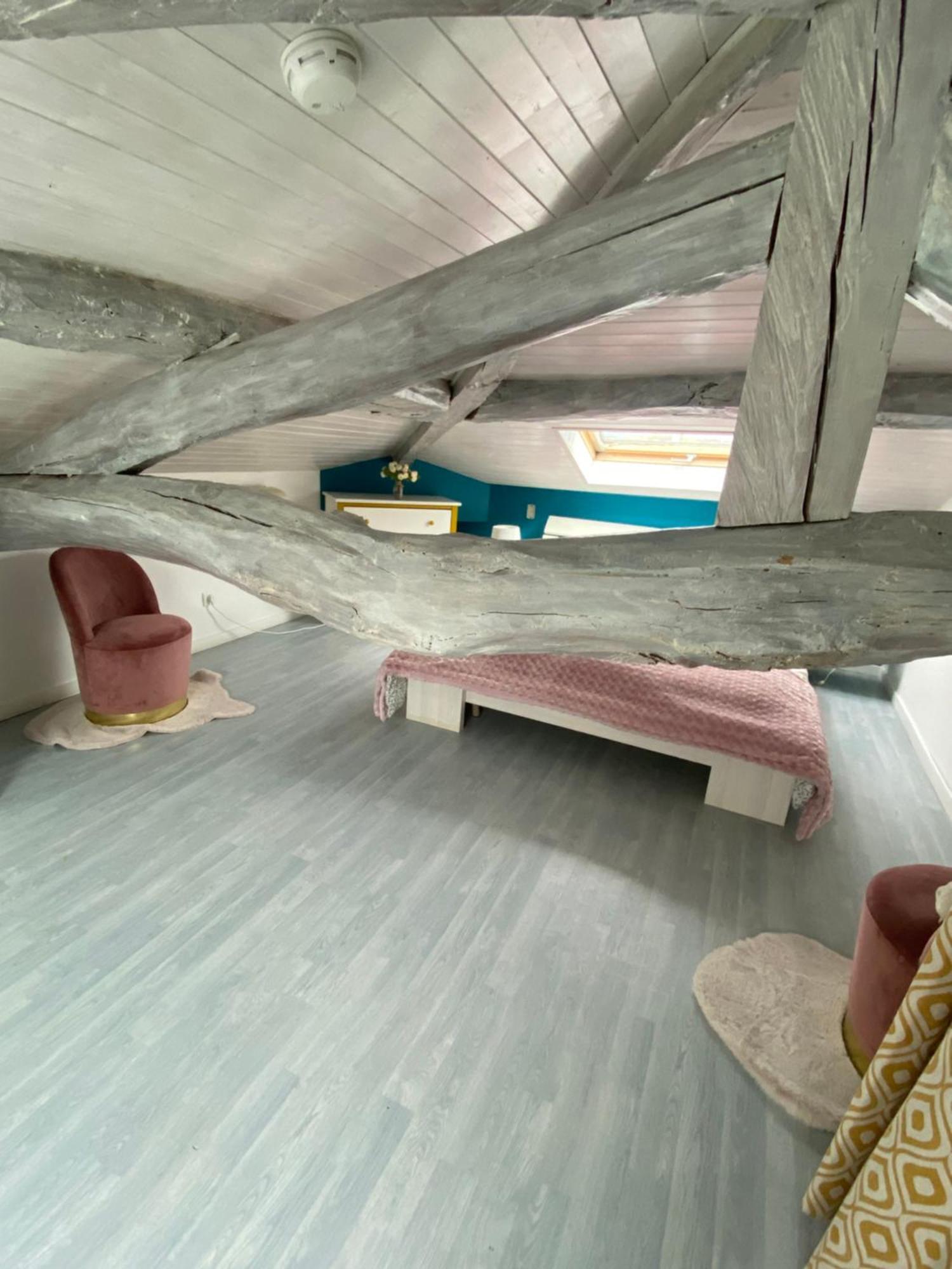 B&B Insolite Entre Lyon Et Aeroport Pusignan Exteriör bild